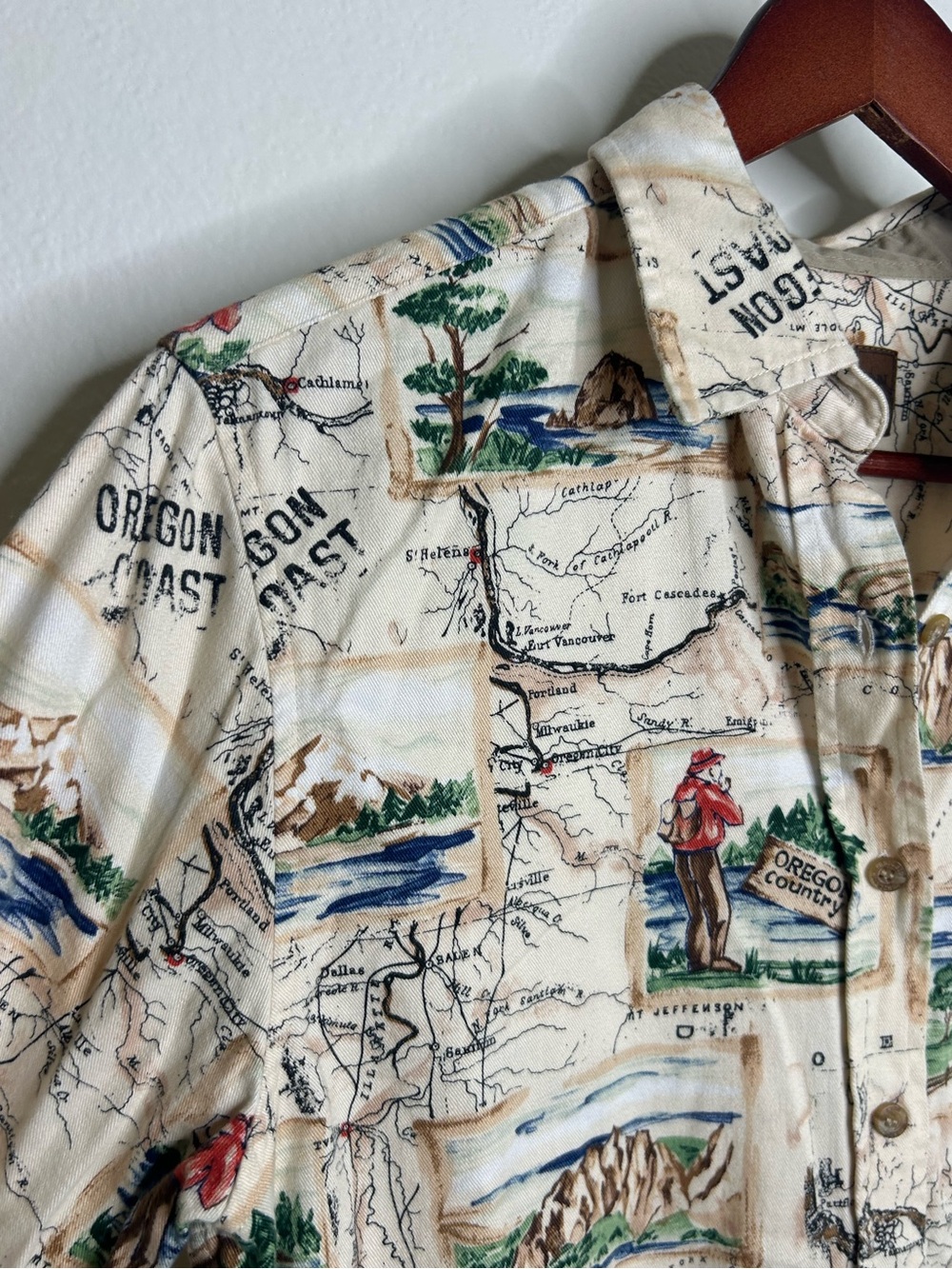 Pendleton 100% Cotton Oregon Coast Novelty Print Button Down Long Sleeve Top - Picture 14 of 16